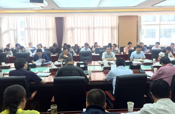 说明:http://www.lzufe.edu.cn/_mediafile/web/2017/06/13/3vxso2bmgl.jpg