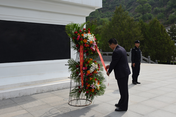 说明:http://www.lzufe.edu.cn/_mediafile/web/2017/05/22/2bis6m81hx.jpg
