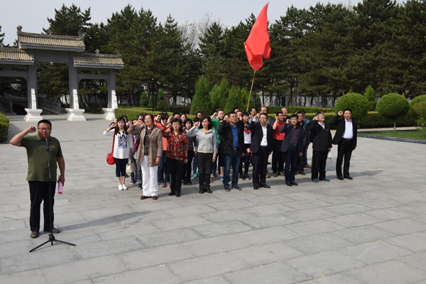 说明:http://www.lzufe.edu.cn/_mediafile/web/2017/05/22/20rhlai1i5.jpg