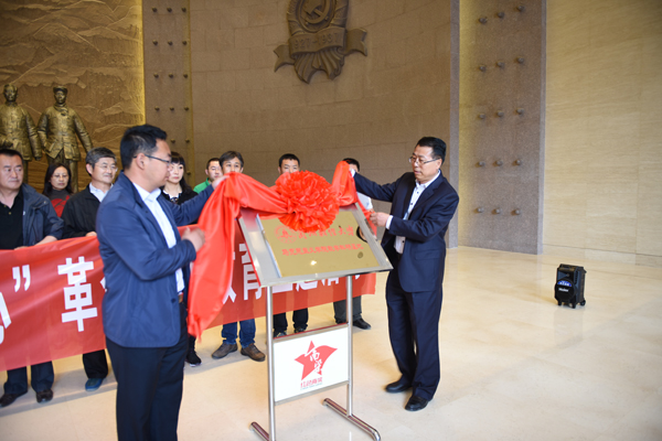 说明:http://www.lzufe.edu.cn/_mediafile/web/2017/05/22/290y1f60s3.jpg
